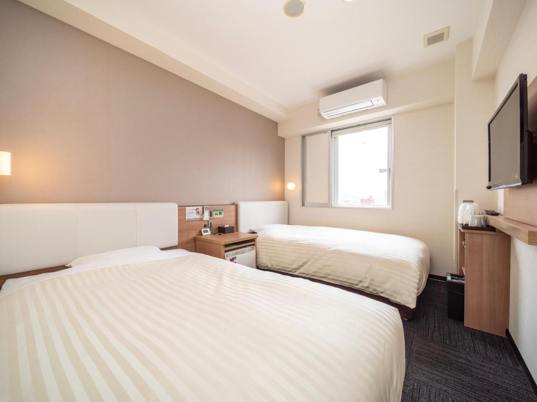 Super Hotel Yamaguchi Yuda Onsen Esterno foto